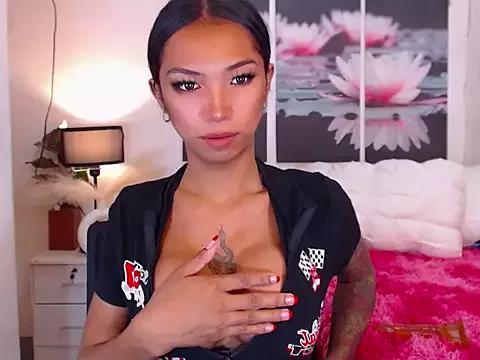 YourBabyGirlExists from StripChat is Freechat