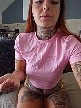 Try our girls live displays and explore the company of endless strippers, with beautiful physiques, vibrating toys and more.