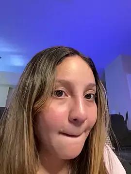 yourlilsecreet from StripChat is Freechat