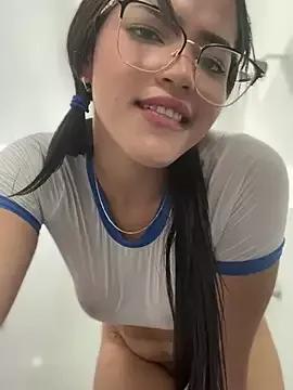 Try our girls live displays and explore the company of endless strippers, with beautiful physiques, vibrating toys and more.