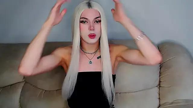 Try our girls live displays and explore the company of endless strippers, with beautiful physiques, vibrating toys and more.