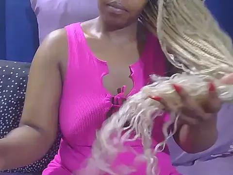 YummyDoll25 from StripChat is Freechat