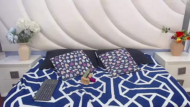 ZaharaBennet from StripChat is Freechat