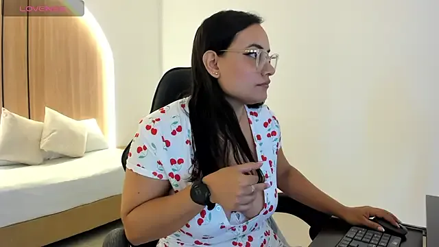 Avatar of zoe_danae_